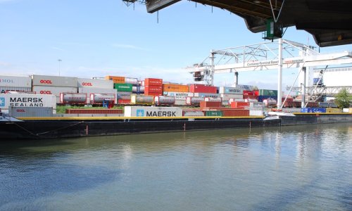 Container Rheinhafen Basel